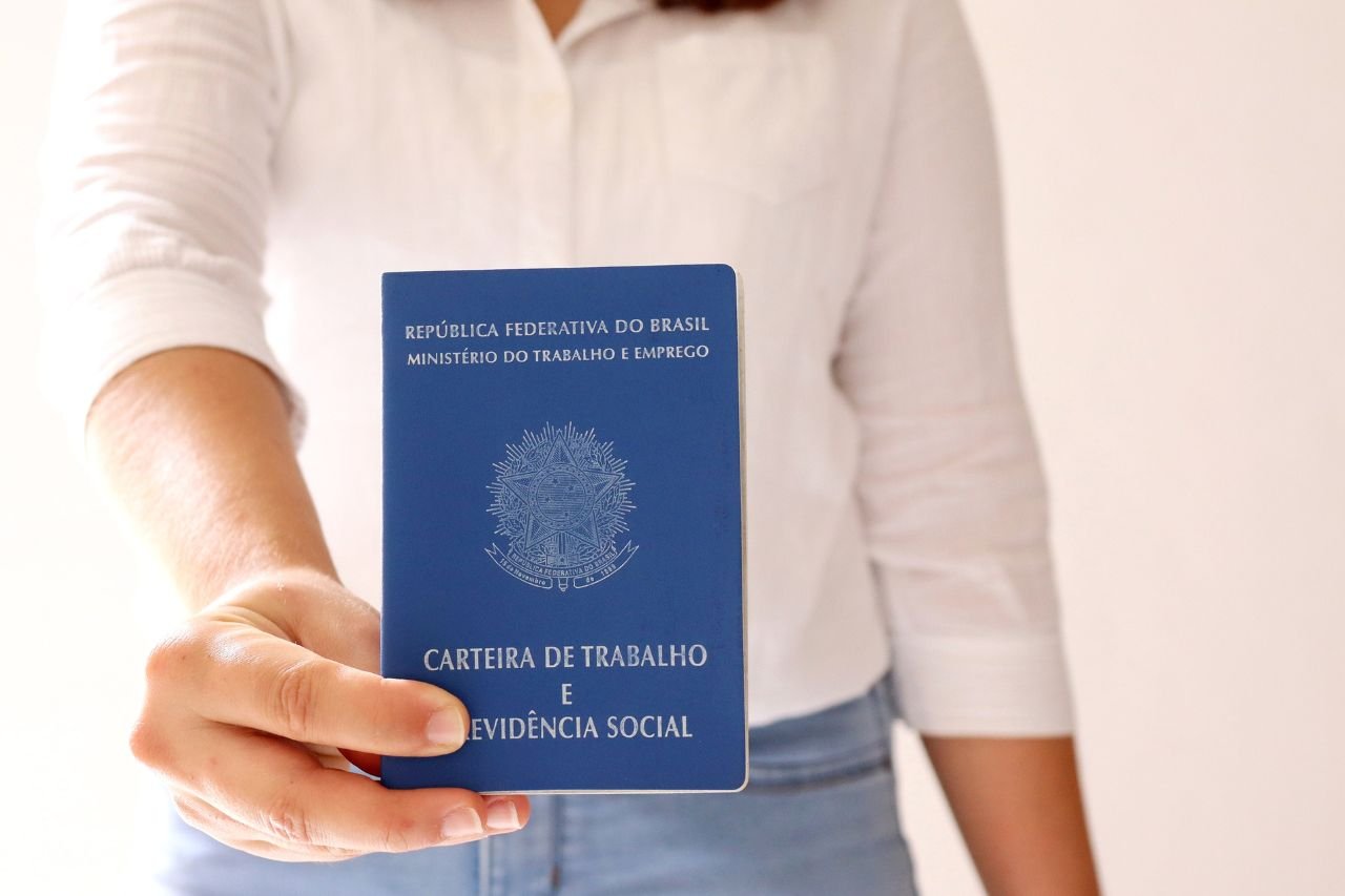 Trabalho-sem-carteira-assinada-1